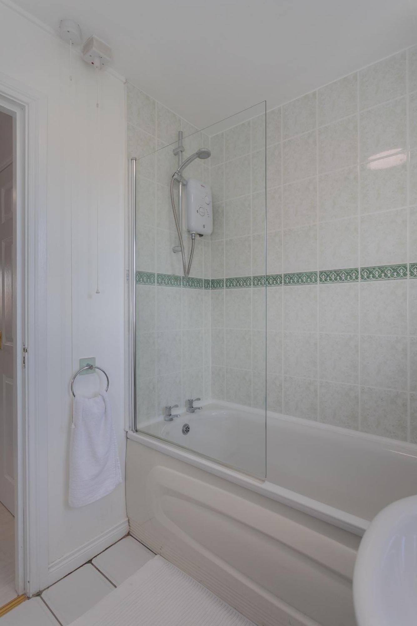 Ardenlee - Stylish 3 Bed Apt Close To City, Parking And Wifi 贝尔法斯特 外观 照片
