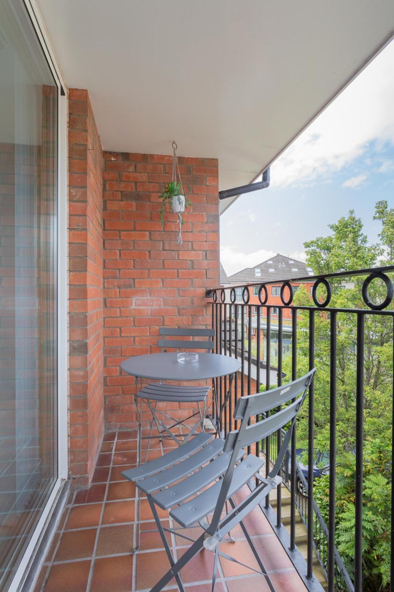 Ardenlee - Stylish 3 Bed Apt Close To City, Parking And Wifi 贝尔法斯特 外观 照片