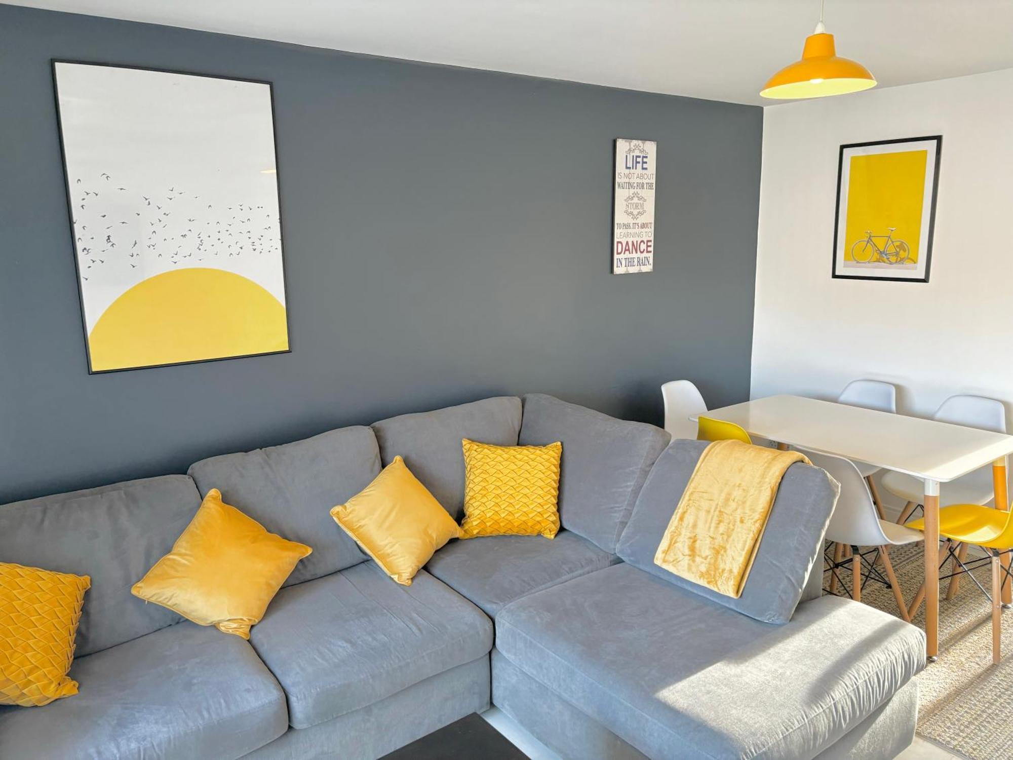 Ardenlee - Stylish 3 Bed Apt Close To City, Parking And Wifi 贝尔法斯特 外观 照片